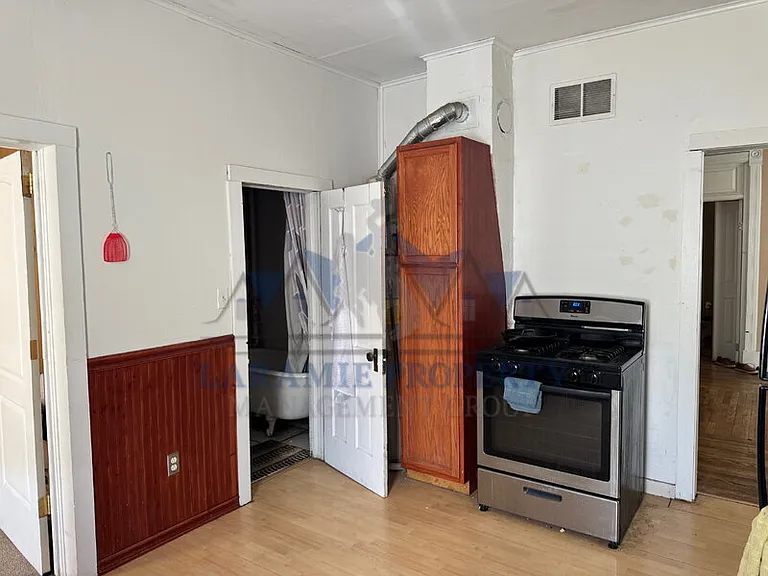 614 S 5th St #1 — Photo 9