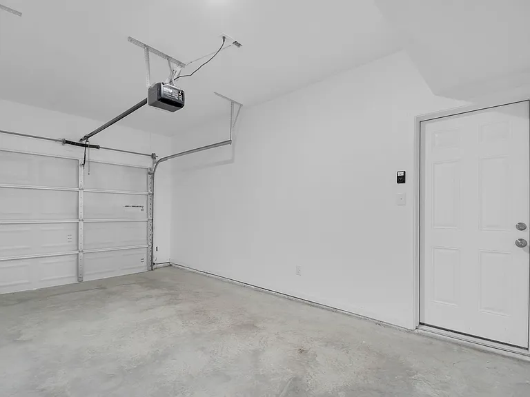 1004 E Fannin St #1006 — Photo 20