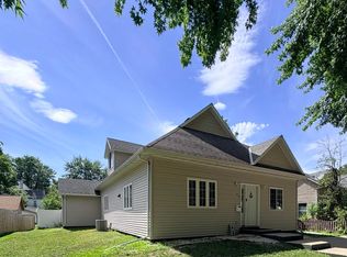 404 Ontario St, Storm Lake, IA 50588