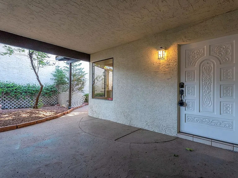 2204 Plaza Del Robles — Photo 24