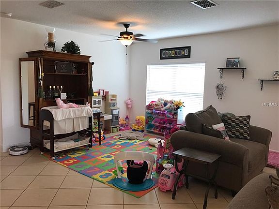 5th image of 34122 Alameda Dr