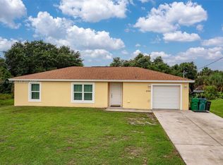 2069 Detroit Dr, Labelle, FL 33935