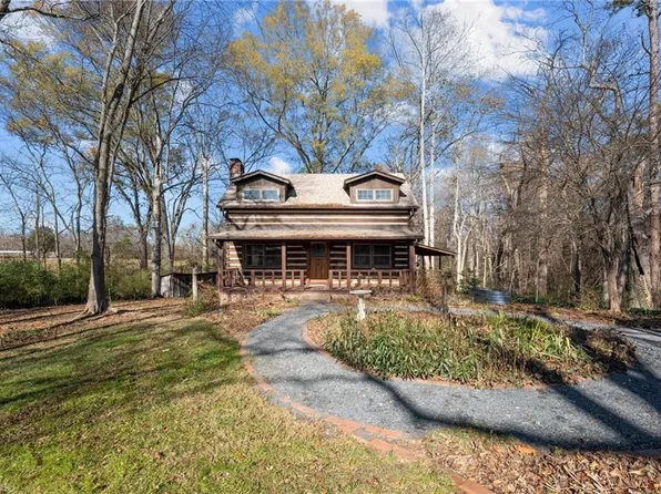 1388 Steed Rd, Randleman, NC 27317