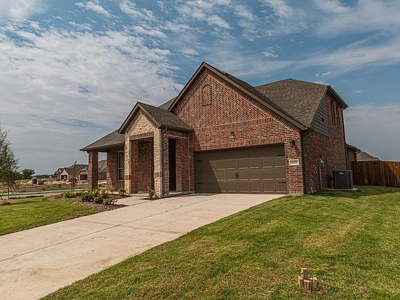 2nd image of 1033 Park Oak Ln