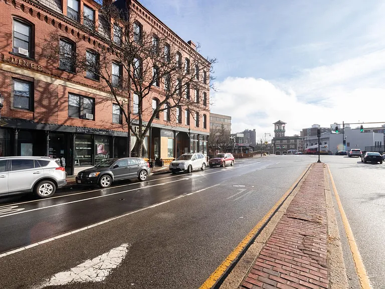 30 Saint Paul St #3 — Photo 9