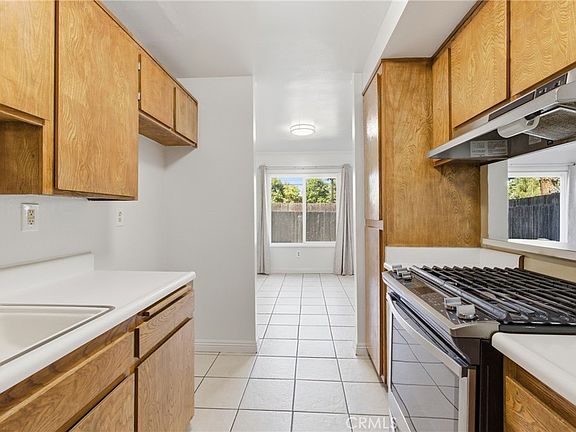 5th image of 4801 Jackson St Unit B