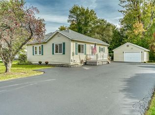 6530 Furnace Rd, Ontario, NY 14519