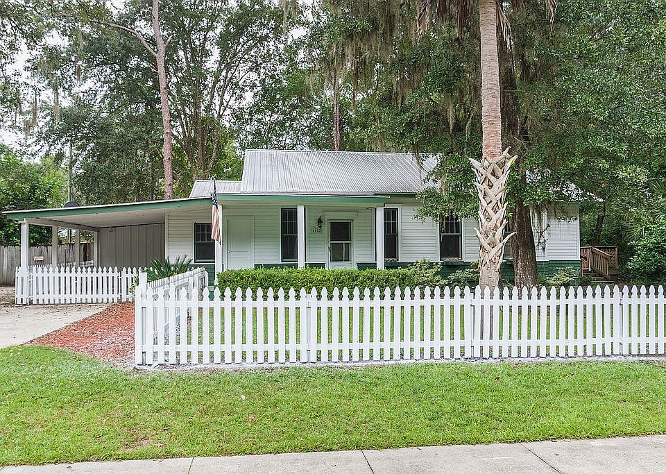 1st image of 4002 NW 19th St