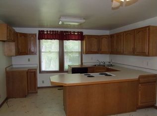 6246 20th Ave, Alta, IA 51002