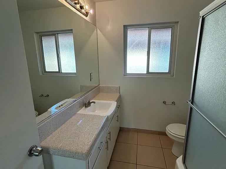 Mountain View Apartments — Photo 11