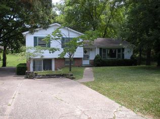 323 S Crestview Ln, Carbondale, IL 62901