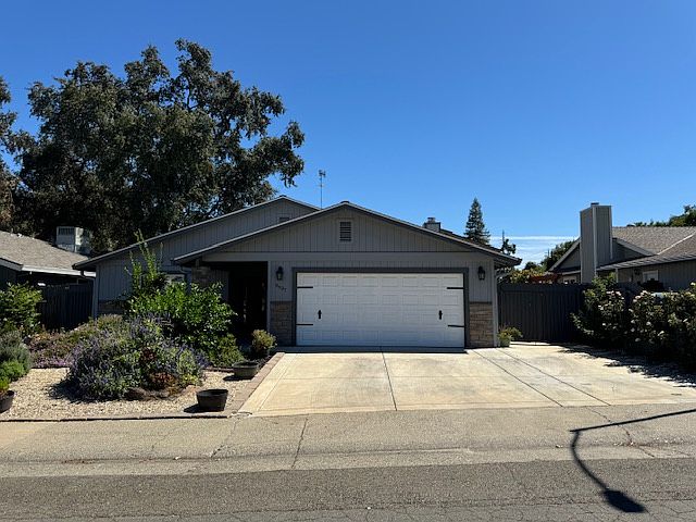 1st image of 8637 Stratus Dr