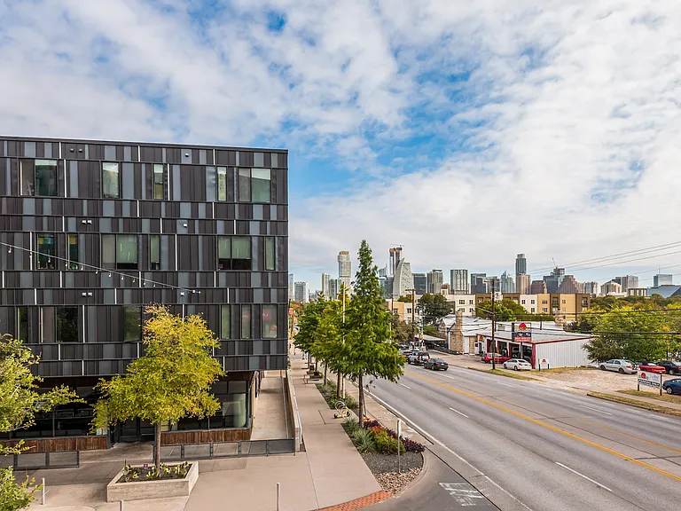 Prime Urban Location With Skyline Views at Lamar Union Apartments