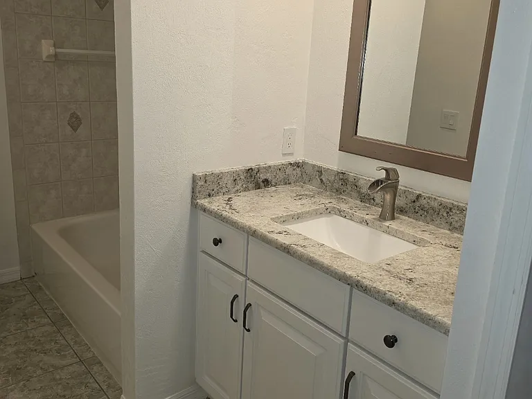 11 Sweetbay Dr — Photo 11