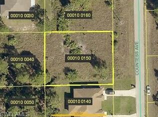 916/918 Countess Ave, Lehigh Acres, FL 33974