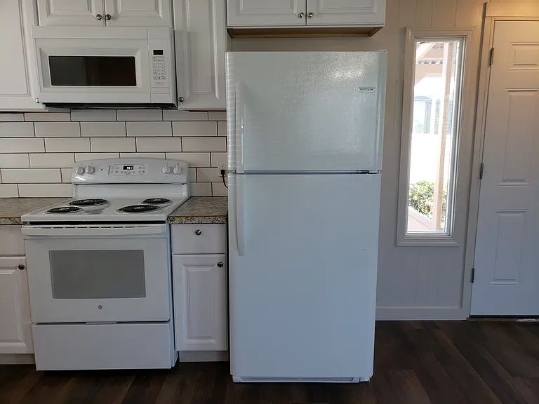 121 Teakwood St — Photo 12