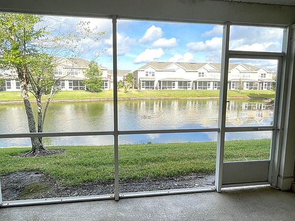3rd image of 4214 Highwood Dr