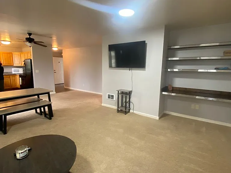 7552 Mountain Laurel Dr #C-4 — Photo 15