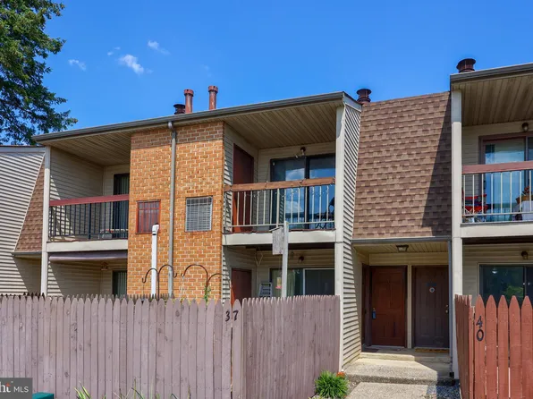 38 Lancaster Est, Mount Joy, PA 17552
