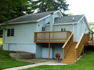 4709 Taylor Rd, Mc Farland, WI 53558