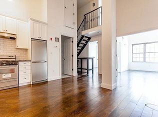 275 Metropolitan Ave #3R, Brooklyn, NY 11211