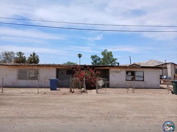 2120 McDonald Dr, El Centro, CA 92243