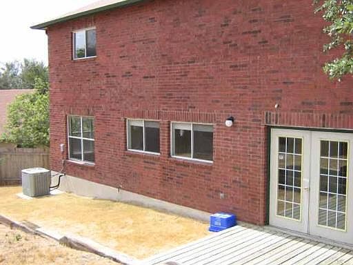 2nd image of 15710 KNOLL CIR
