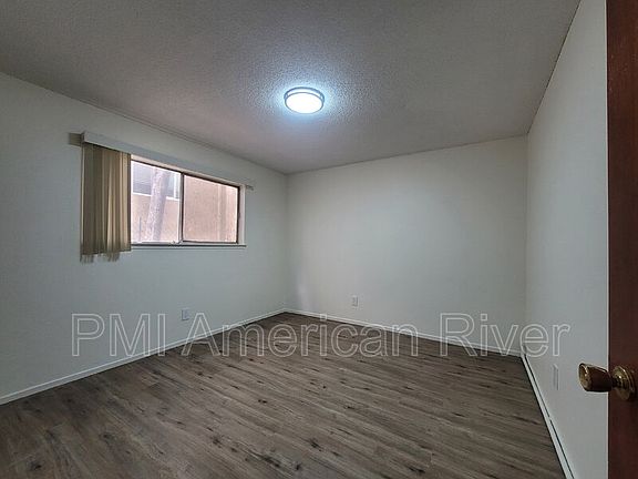 4th image of 2823 U St APT 1
