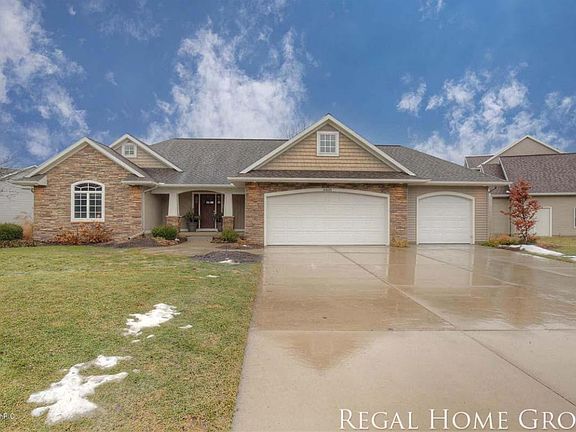 3rd image of 4406 Oak Meadow Dr