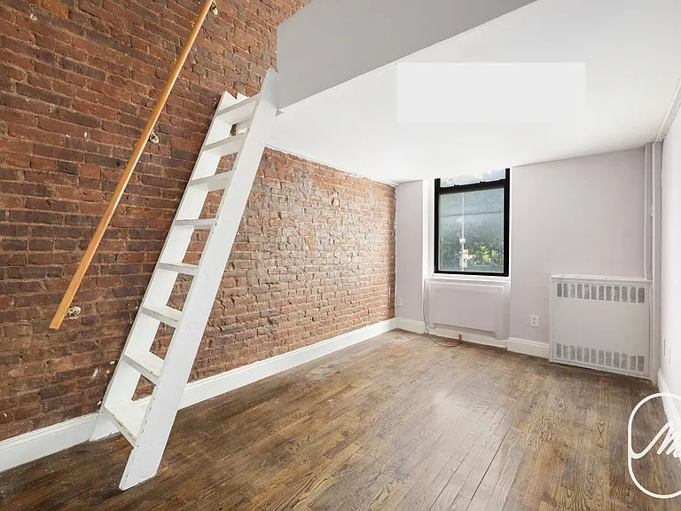 326 W 23rd St #1F — Photo 7