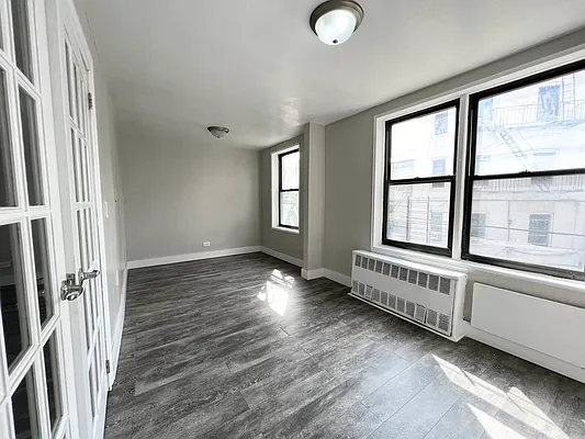 Rented by Premier One Realty LLC | media 31