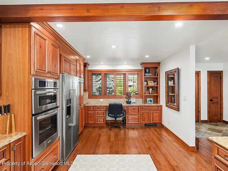 124 Harleston Grn #45 — Photo 3