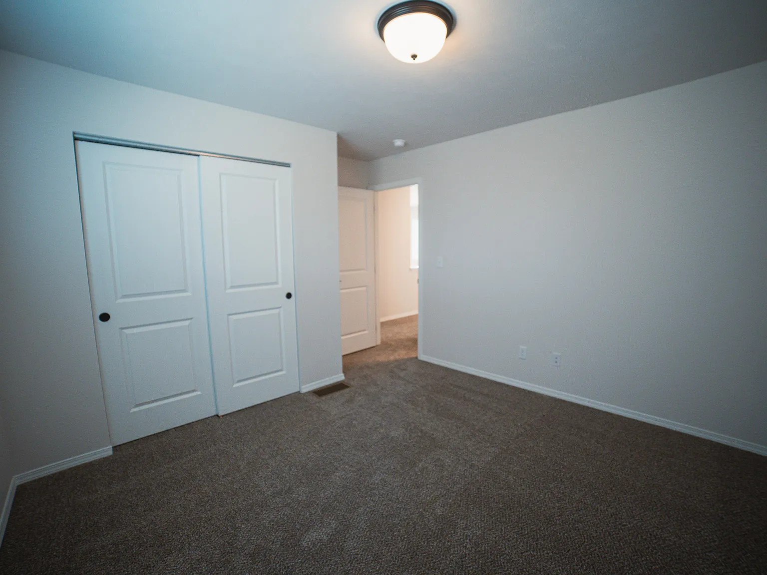 3 bed, 2.5 bath, 1634 sqft, $2,595 — Photo 3
