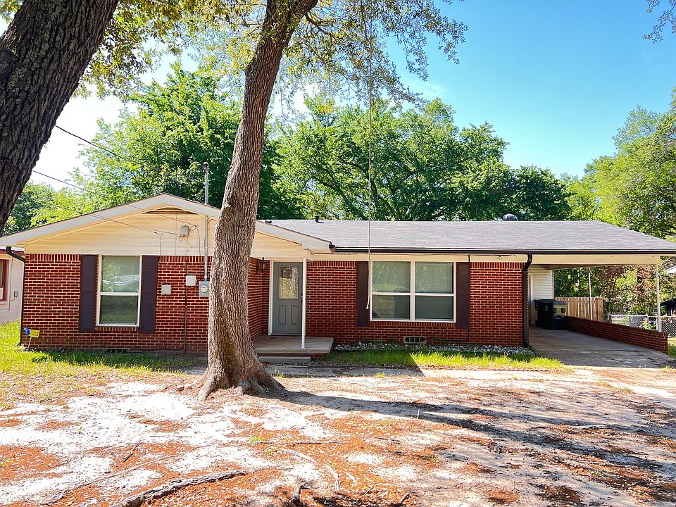 1st image of 1526 Goliad St