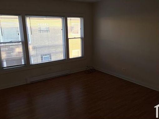 3rd image of 5921 W Fullerton Ave