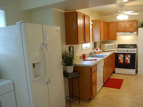 5th image of 1103 Cummings Ave