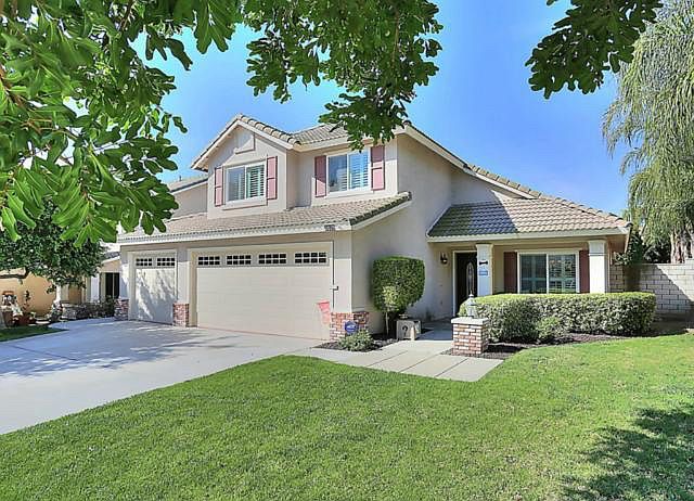1st image of 3020 Clover Ln