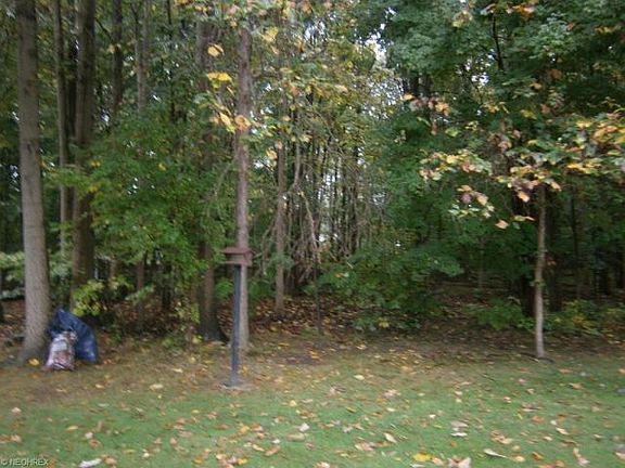 4th image of 1333 Fox Run Dr #B