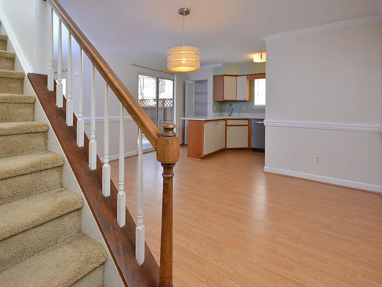 425 Summerwalk Cir — Photo 24
