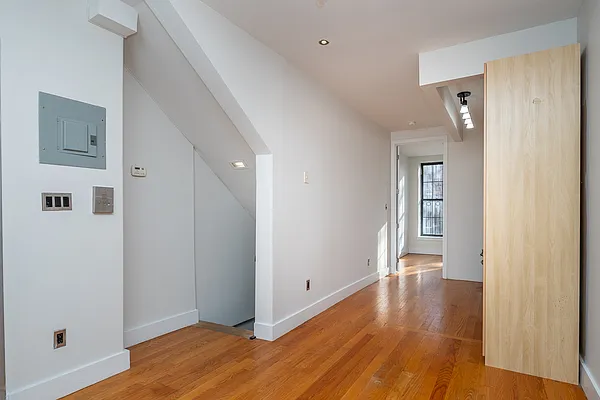 Rented by Simply Brooklyn Realty Inc | media 2