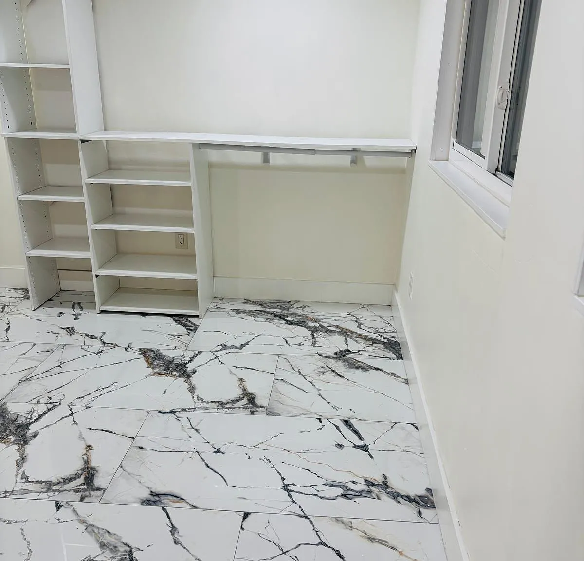 1 bed, 1352 sqft, $1,100 — Photo 4