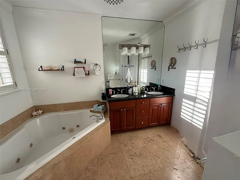 2636 NE 15th St #2636 — Photo 20