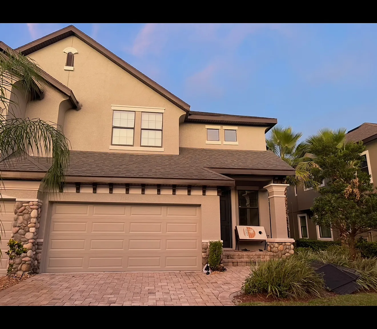 3 bed, 2.5 bath, 2056 sqft, $1,200 — Photo 1