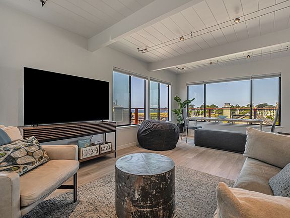 7-web-or-mls-231-6th-ave_06232025