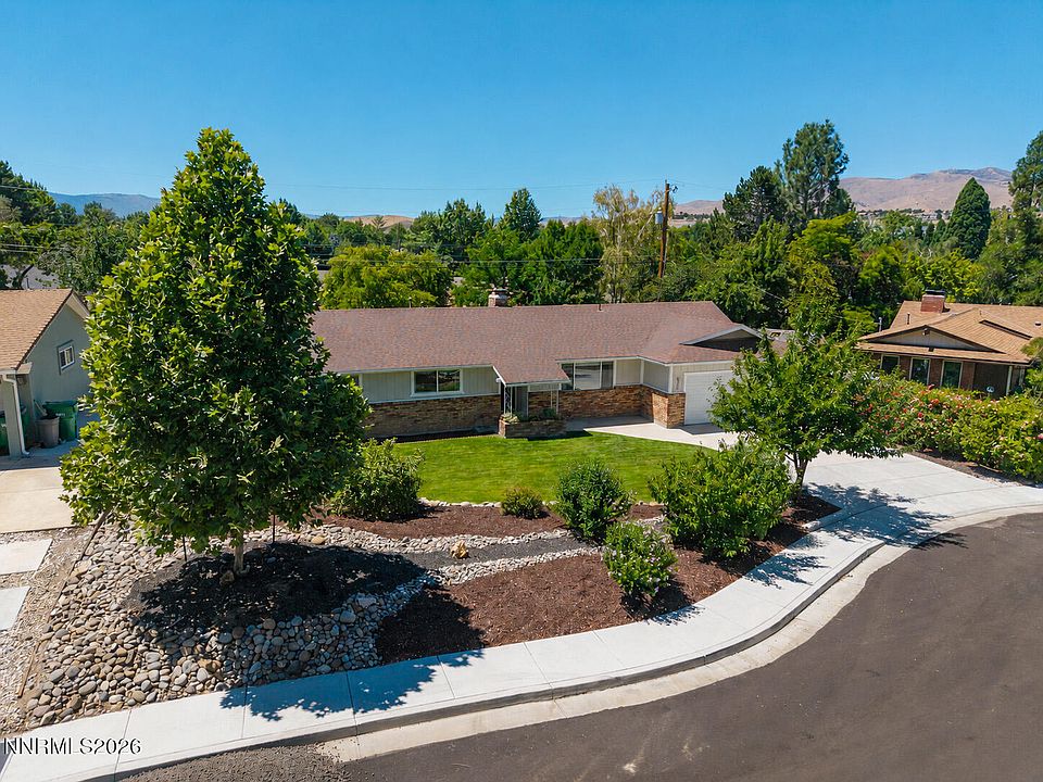 1st image of 975 Joshua Dr