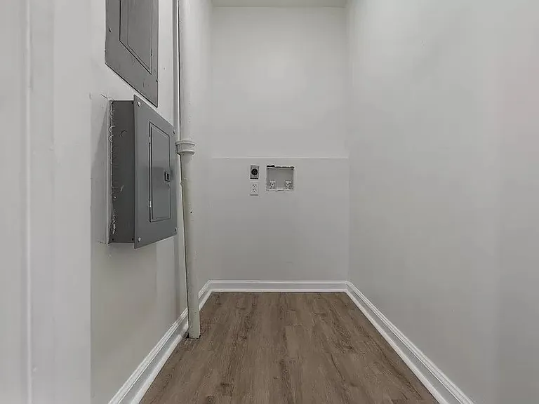 803 Lichfield Rd — Photo 10