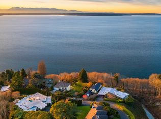 1932 NW Blue Ridge Dr, Seattle, WA 98177