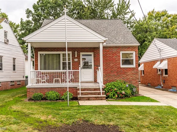 1710 E 294th St, Wickliffe, OH 44092