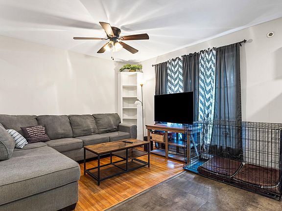 5th image of 502 W Scenic Dr