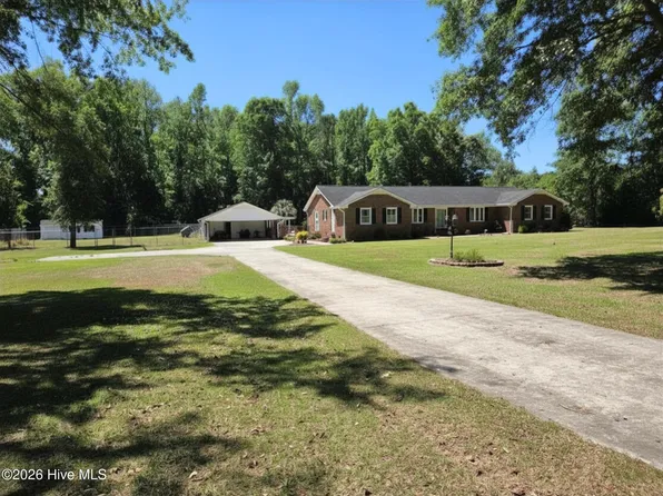 184 Timber Cove Drive, Whiteville, NC 28472